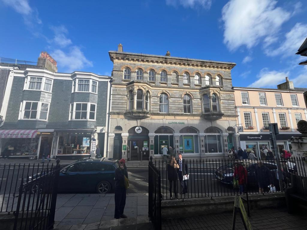31-33 Fore Street, Totnes, Devon, TQ9 5HH - Stratton Creber Commercial | Commercial property agents Plymouth, Exeter Truro