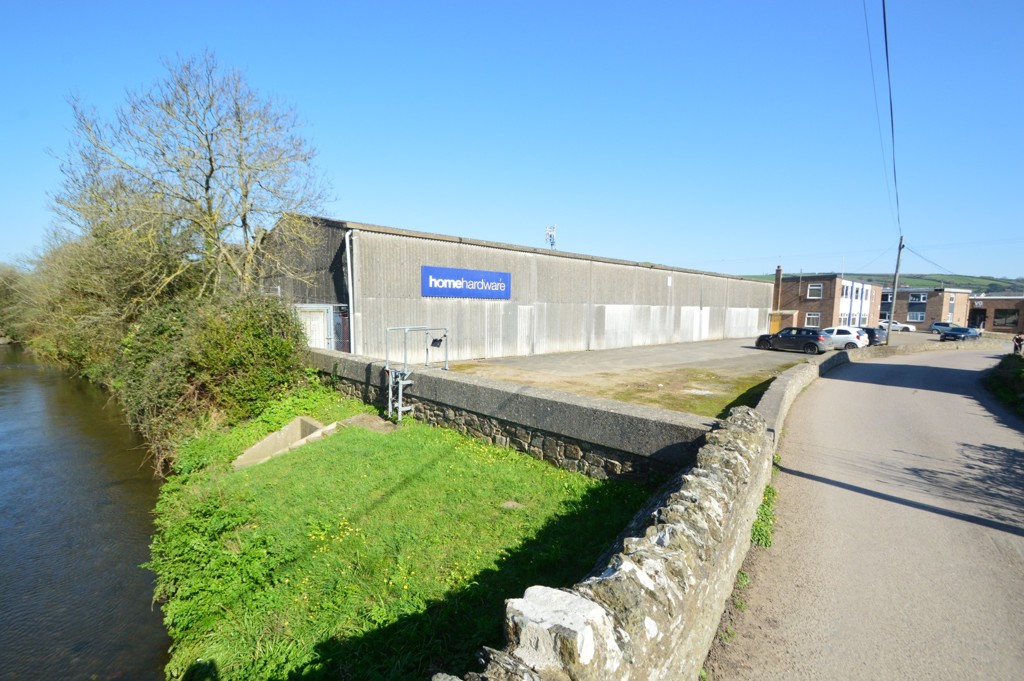 Home Hardware, Velator Industrial Estate, Braunton, Devon, EX33 2DX - Stratton Creber Commercial | Commercial property agents Plymouth, Exeter Truro